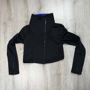 Lululemon Athletica Size 10 Black Cropped Full Zip Jacket